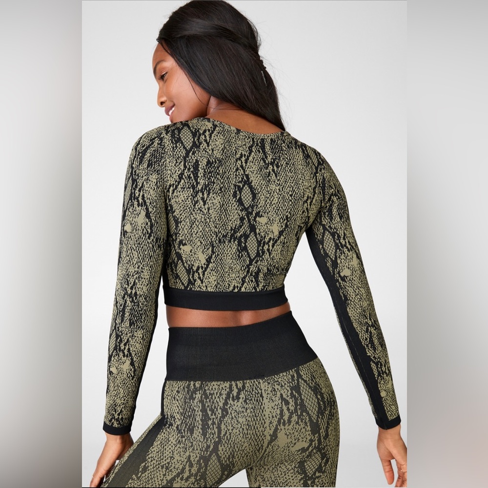 Fabletics Seamless 2-piece Set
